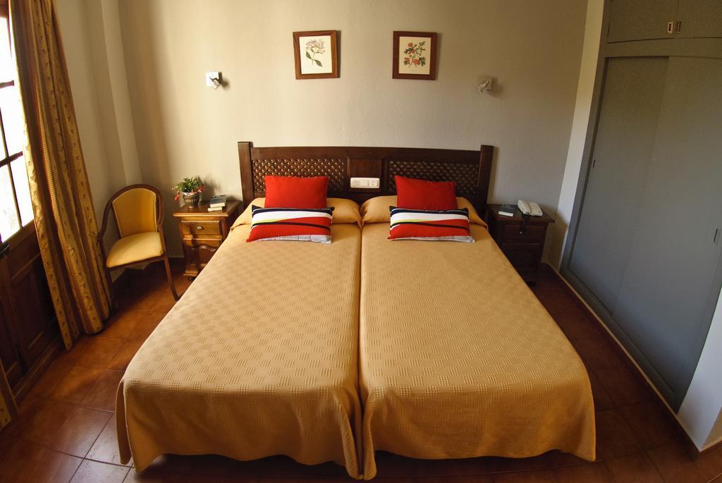 Hotel Galaroza Sierra Bagian luar foto